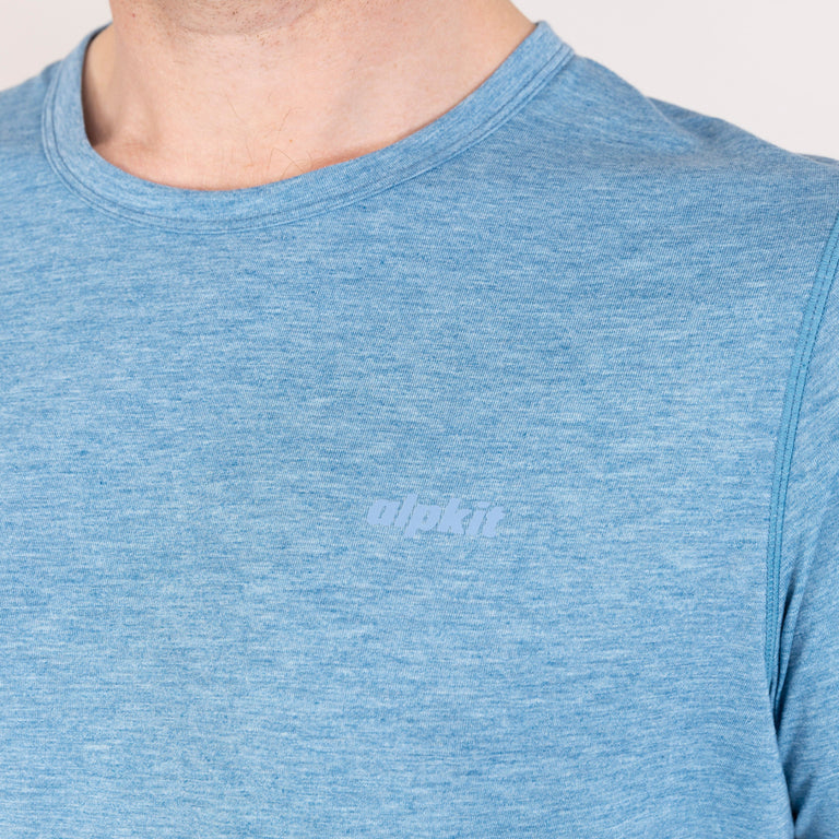 alpkit mens picu tee in easy blue logo