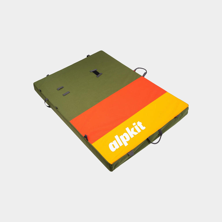 alpkit origin bouldering mat boulder pad in martini - closed