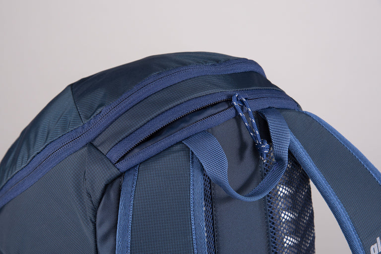 Alpkit presta 25l pack in nemo valuable pocket - closed