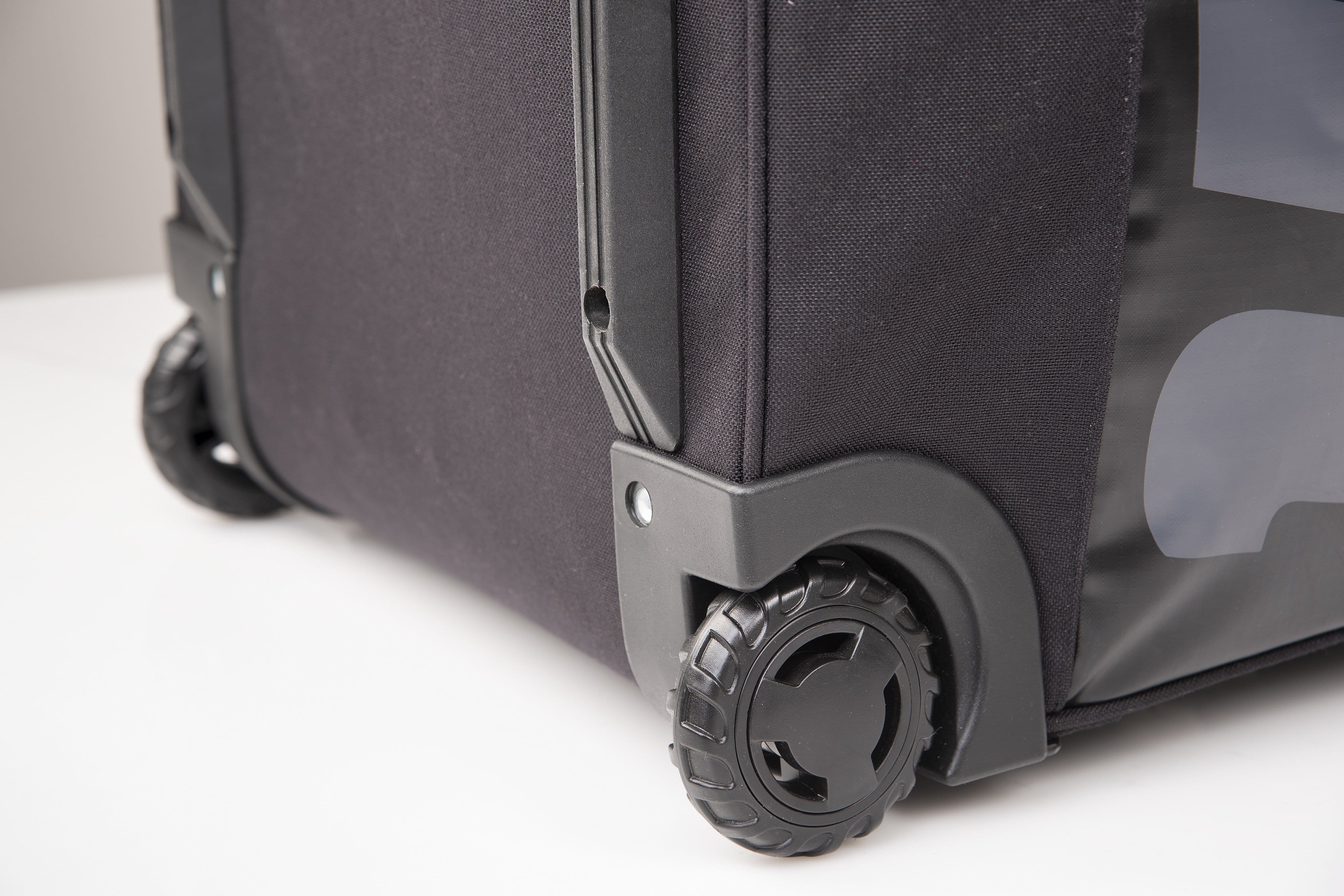 Voyager luggage cheap wheel replacement