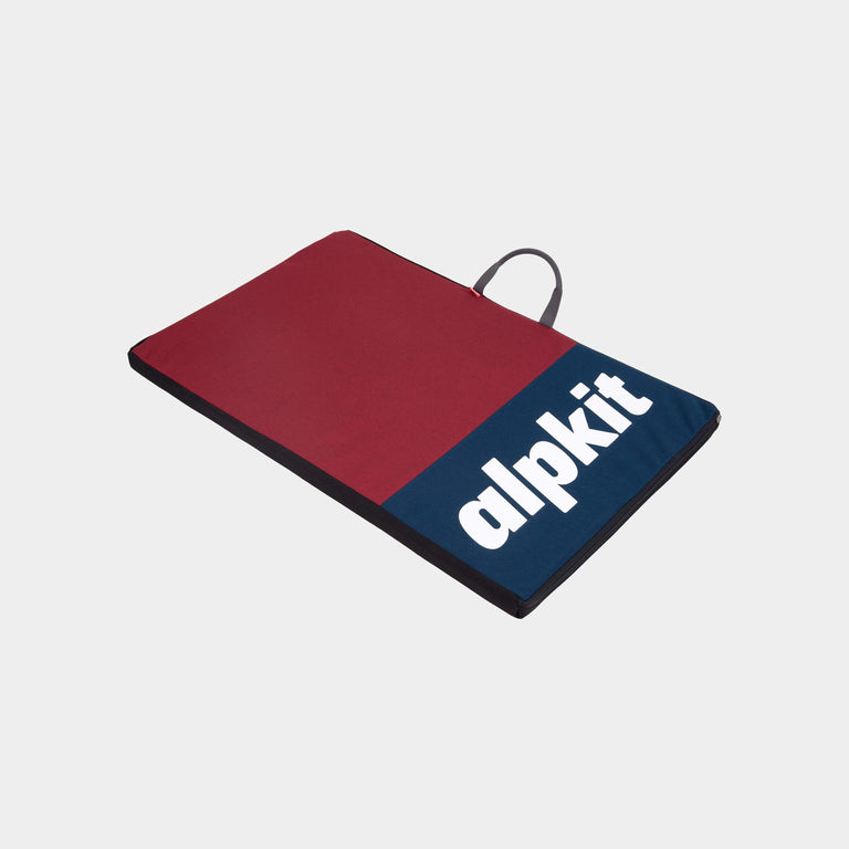 alpkit wafer sit start bouldering mat boulder pad in merlot